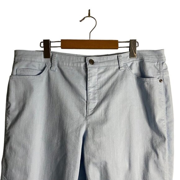 Northern Reflections Women's Light Blue High Waisted Jeans - Picture 2 of 8